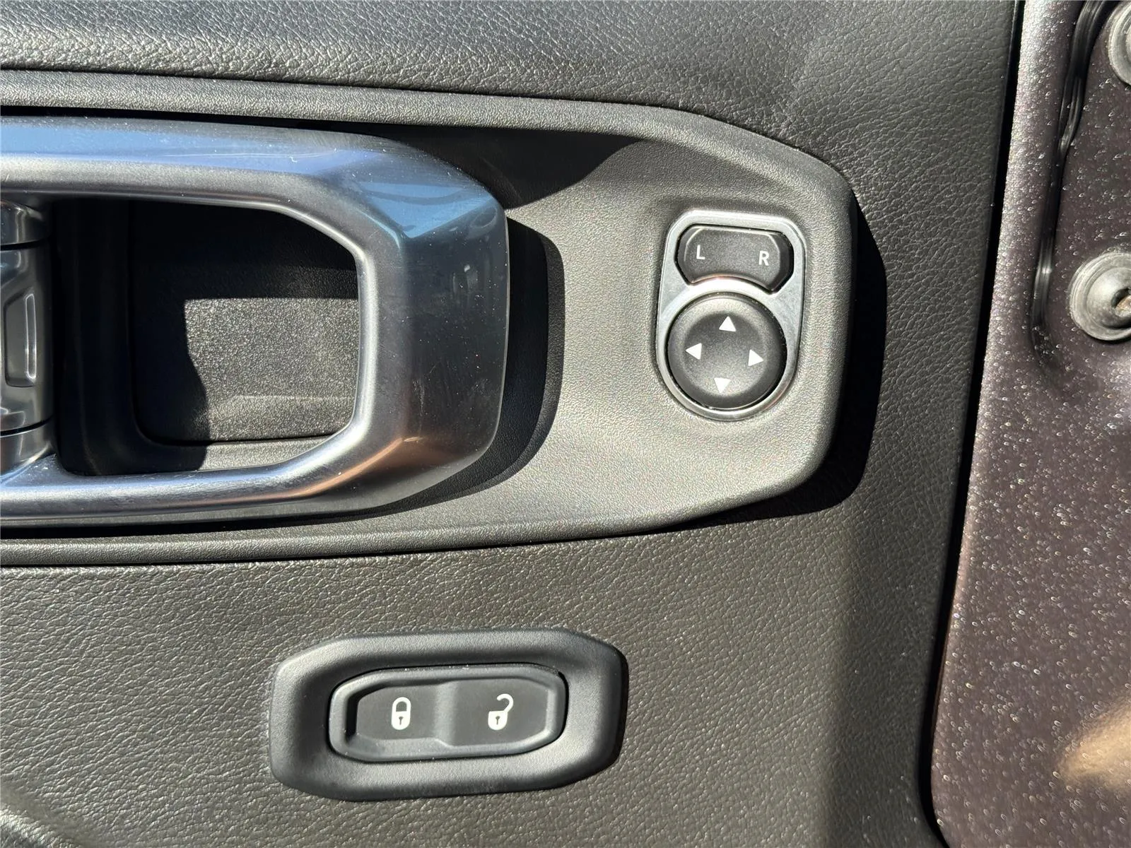 2024 Jeep Wrangler 4xe Sports S 4XE - Photo 25
