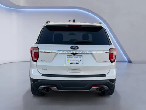 More photos of 2018 Ford Explorer XLT at Twin City Certified, TN