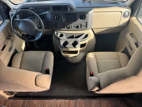 More photos of 2018 Ford E-Series Cutaway CUTWY at Twin City Certified, TN