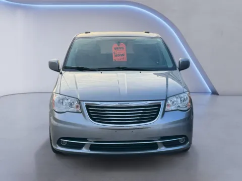 More photos of 2014 Chrysler Town & Country Touring at Twin City Certified, TN