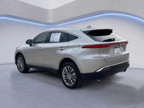 More photos of 2024 Toyota Venza Limited at Twin City Certified, TN