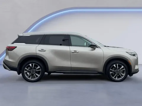 Photos of 2023 INFINITI QX60 LUXE for sale in Maryville, TN at Twin City Certified