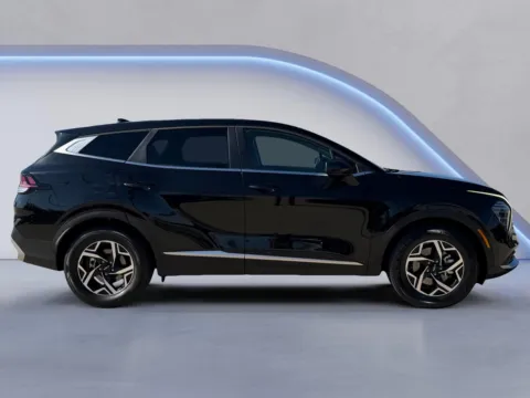 Photos of 2024 KIA SPORTAGE LX for sale in Maryville, TN at Twin City Certified