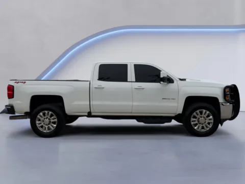 Photos of 2019 CHEVROLET SILVERADO 2500 LT for sale in Maryville, TN at Twin City Certified