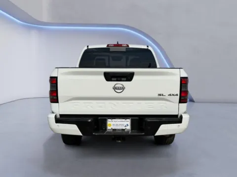 More photos of 2024 Nissan Frontier SL at Twin City Certified, TN