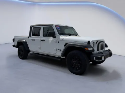 White 2023 Jeep Gladiator Sport S for sale in Maryville, TN