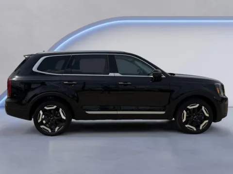 Photos of 2025 Kia Telluride S for sale in Maryville, TN at Twin City Certified