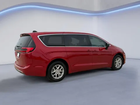 Another view of 2025 Chrysler Pacifica Select for sale in Maryville, TN at Twin City Certified