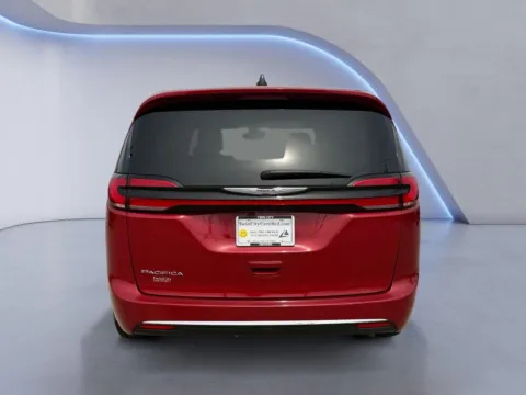 More photos of 2025 Chrysler Pacifica Select at Twin City Certified, TN