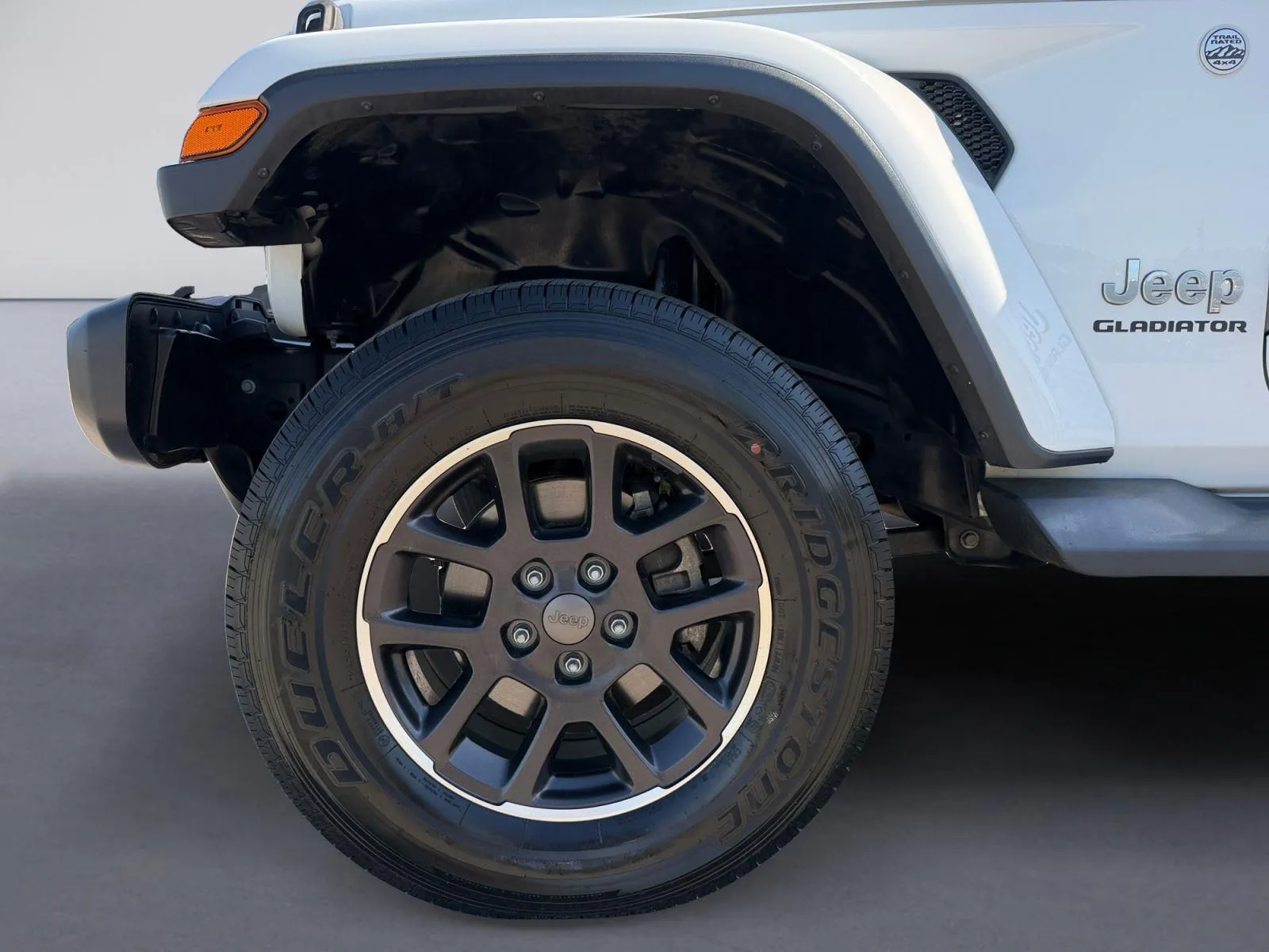 2020 Jeep Gladiator Overland - Photo 9