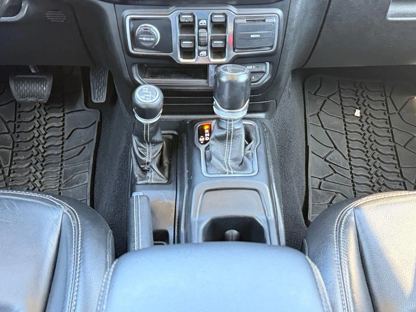 2020 Jeep Gladiator Overland - Photo 20