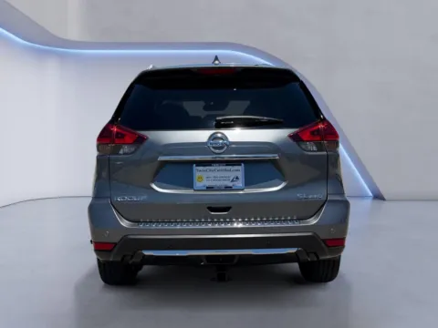 More photos of 2020 Nissan Rogue SL at Twin City Certified, TN