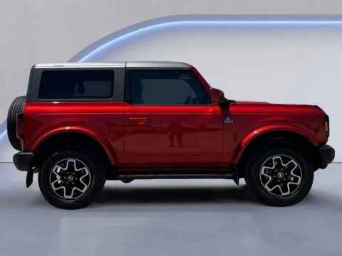 Photos of 2023 Ford Bronco Outer Banks for sale in Maryville, TN at Twin City Certified