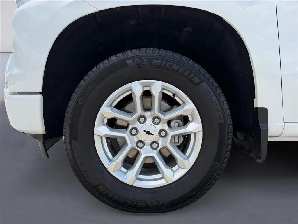 2024 Chevrolet Silverado 1500 RST - Photo 9