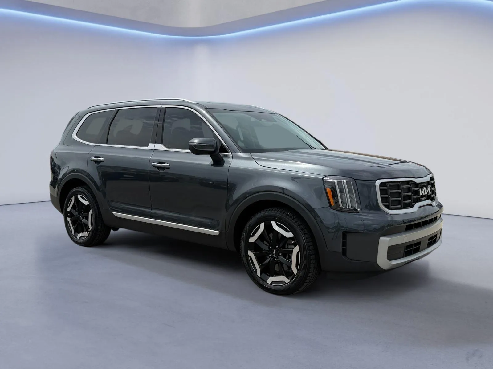 Gray 2024 Kia Telluride S for sale in Maryville, TN