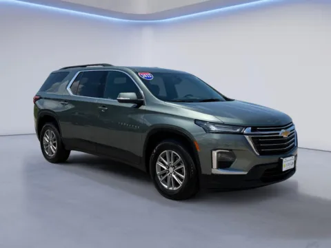 Silver 2023 Chevrolet Traverse LT Cloth for sale in Maryville, TN