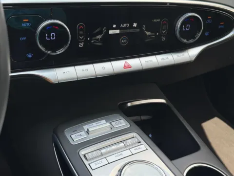 More photos of 2025 Genesis GV70 2.5T at Twin City Certified, TN