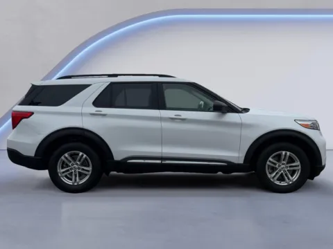 Photos of 2021 Ford Explorer XLT for sale in Maryville, TN at Twin City Certified