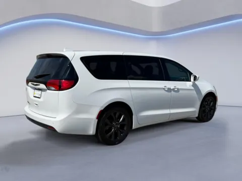 Another view of 2019 Chrysler Pacifica Touring Plus for sale in Maryville, TN at Twin City Certified