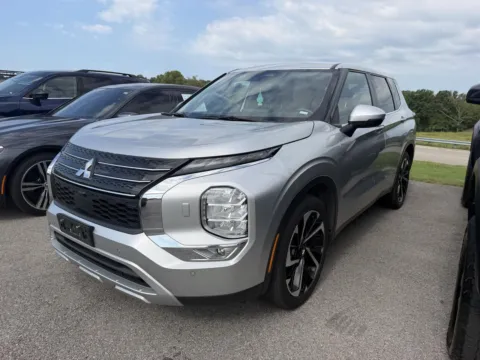 Another view of 2024 MITSUBISHI OUTLANDER SE for sale in Maryville, TN at Twin City Certified