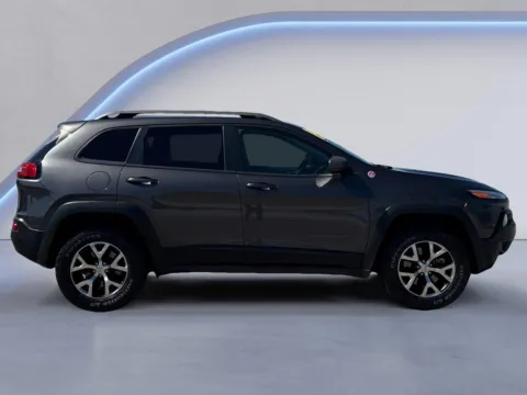 Photos of 2017 Jeep Cherokee Trailhawk L Plus for sale in Maryville, TN at Twin City Certified