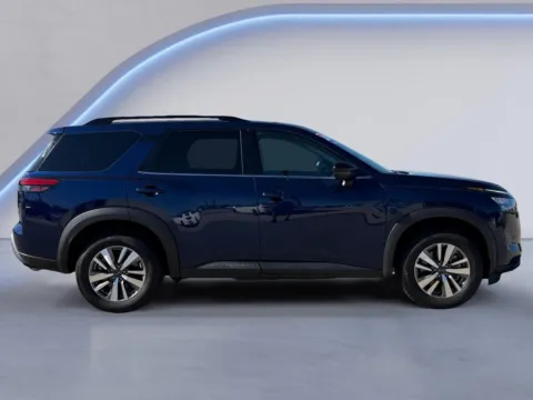 Photos of 2026 Nissan Pathfinder SL for sale in Maryville, TN at Twin City Certified