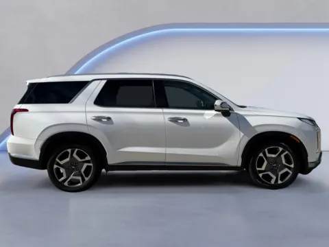 Photos of 2024 Hyundai Palisade Limited for sale in Maryville, TN at Twin City Certified