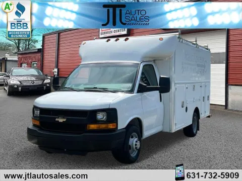 White 2016 Chevrolet Express Commercial Cutaway 3500 Van 139 for sale in Selden, NY