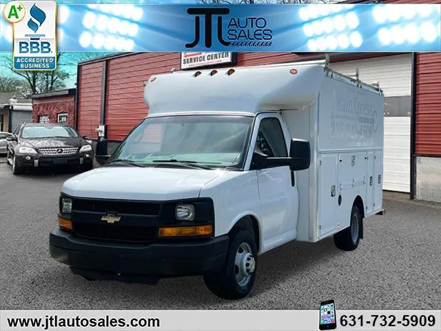 White 2016 Chevrolet Express Commercial Cutaway 3500 Van 139 for sale in Selden, NY
