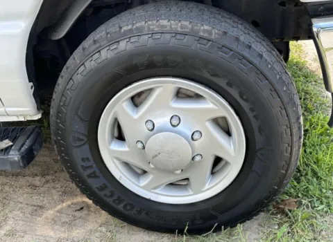 More photos of 2013 Ford Econoline Commercial Cutaway E-350 Super Duty 138 SRW at JTL Auto Sales Inc., NY