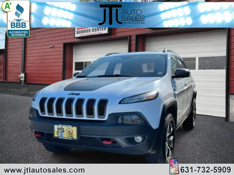 White 2016 Jeep Cherokee 4WD 4dr Trailhawk for sale in Selden, NY