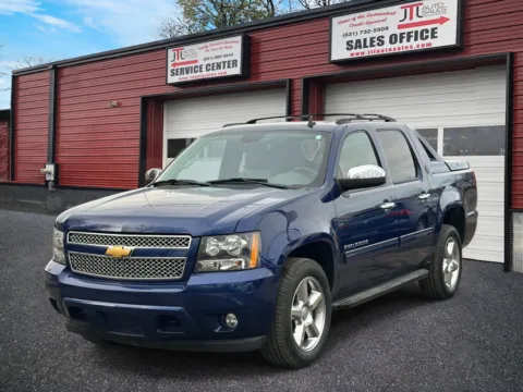 Blue 2013 Chevrolet Avalanche 4WD Crew Cab LT for sale in Selden, NY
