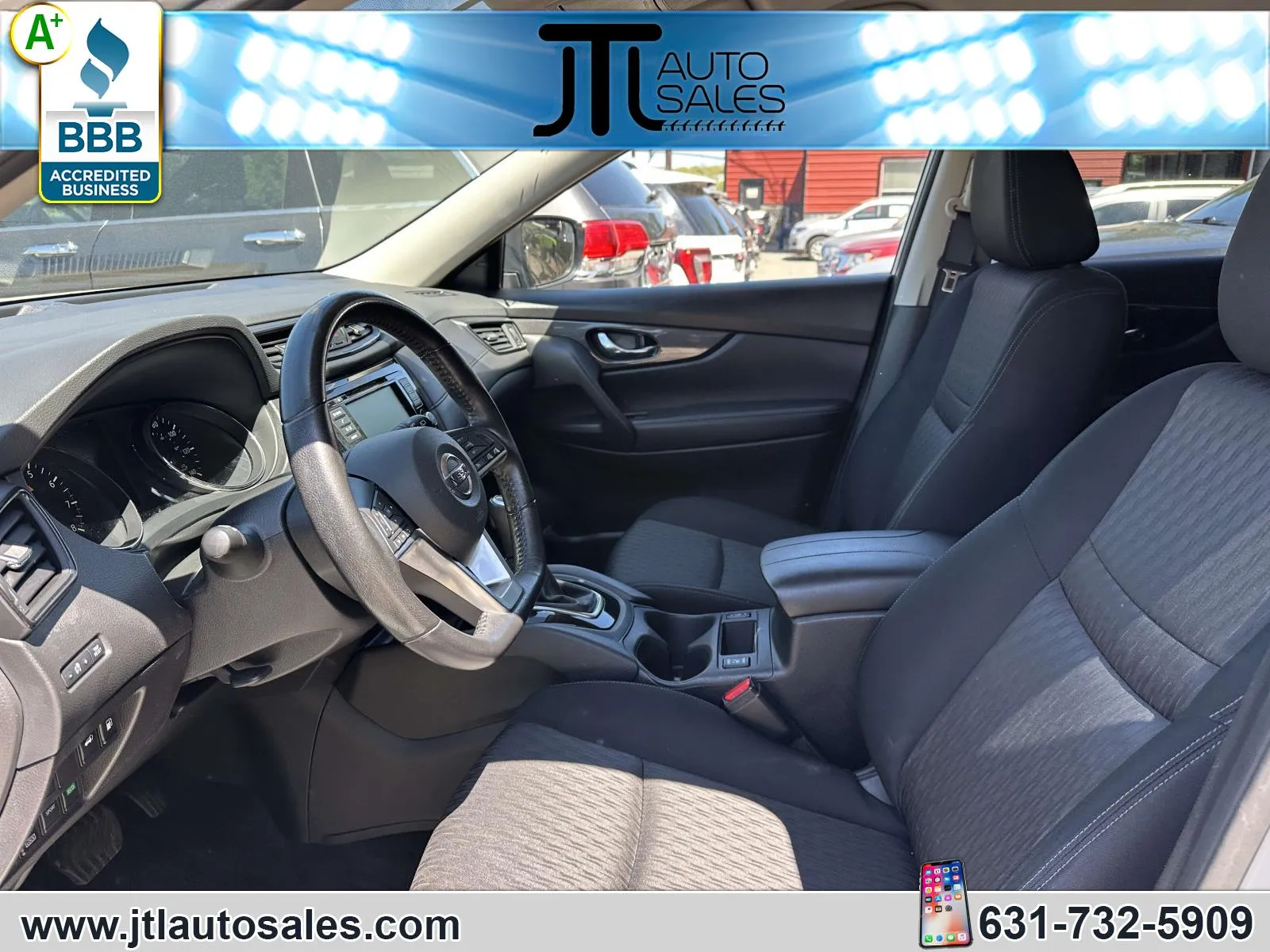 2018 Nissan Rogue SV - Photo 13