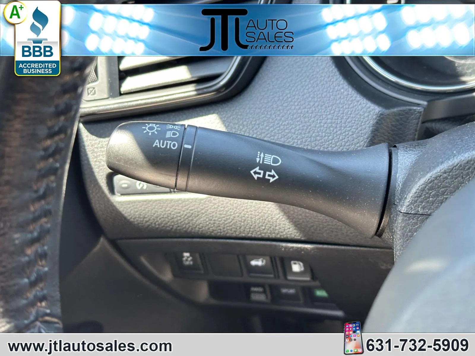 2018 Nissan Rogue SV - Photo 21