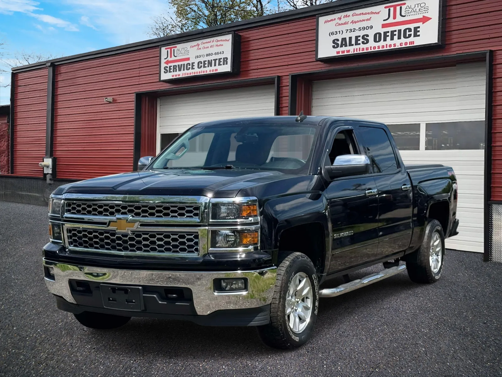 Black 2015 Chevrolet Silverado 1500 4WD Crew Cab 143.5 LT w/1LT for sale in Selden, NY