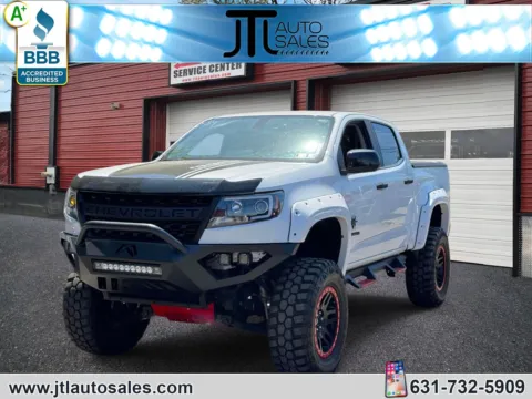 White 2018 Chevrolet Colorado 4WD Crew Cab LT Black Widow for sale in Selden, NY