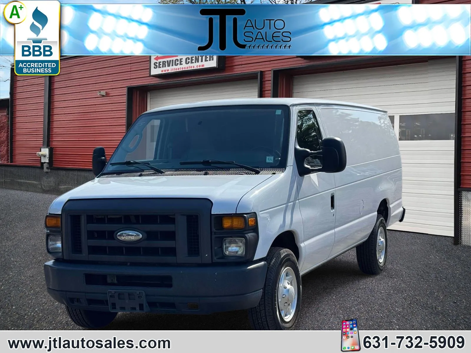 2013 Ford E-Series E-350 Super Duty Extended's photo