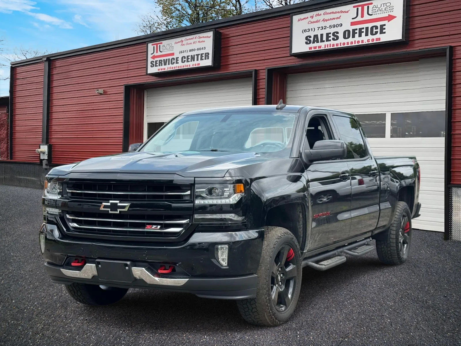 2018 Chevrolet Silverado 1500 4WD Crew Cab 153.0 LTZ w/2LZ