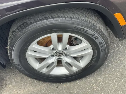 More photos of 2016 Volkswagen Tiguan 4MOTION 4dr Auto SEL at JTL Auto Sales Inc., NY