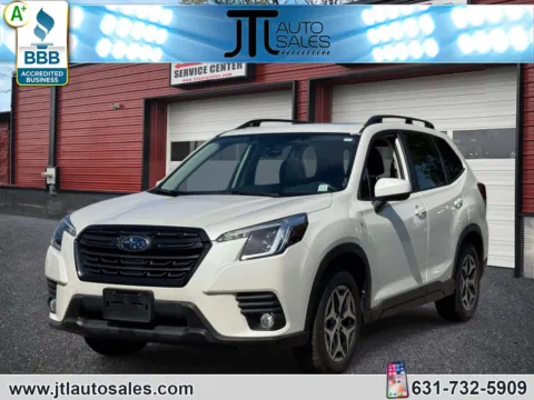 Silver 2023 Subaru Forester Premium CVT for sale in Selden, NY