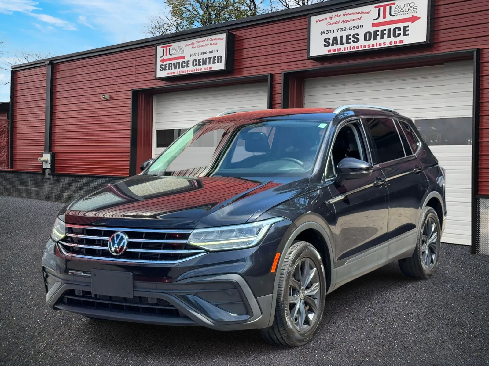 Black 2022 Volkswagen Tiguan 2.0T SE 4MOTION for sale in Selden, NY