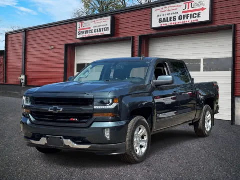 Blue 2018 Chevrolet Silverado 1500 4WD Crew Cab 143.5 LT w/2LT for sale in Selden, NY
