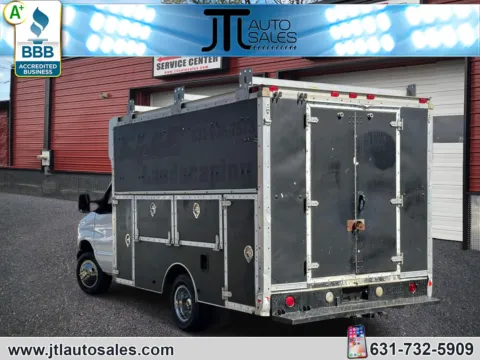 More photos of 2006 Ford Econoline Commercial Cutaway E-350 Super Duty 176 WB DRW at JTL Auto Sales Inc., NY