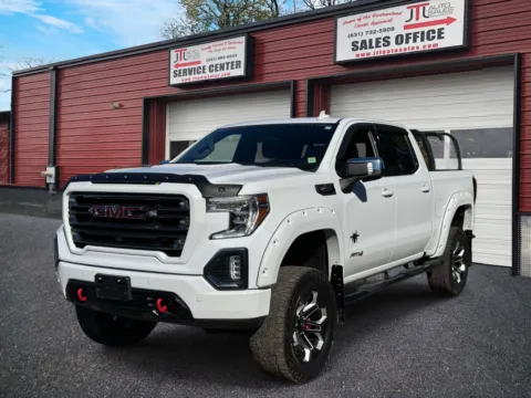 White 2020 GMC Sierra 1500 4WD Crew Cab 147 AT4 for sale in Selden, NY