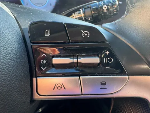 More photos of 2023 Hyundai Elantra Limited Sedan 4D at Gesner Auto, MA