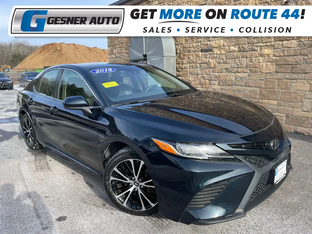 2018 Toyota Camry SE