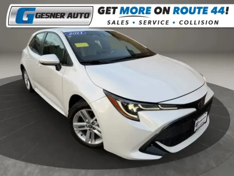 White 2021 Toyota Corolla Hatchback SE Hatchback 4D for sale in Taunton, MA