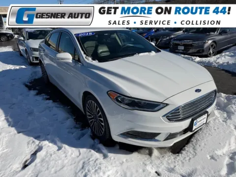 White 2018 Ford Fusion SE Sedan 4D for sale in Taunton, MA