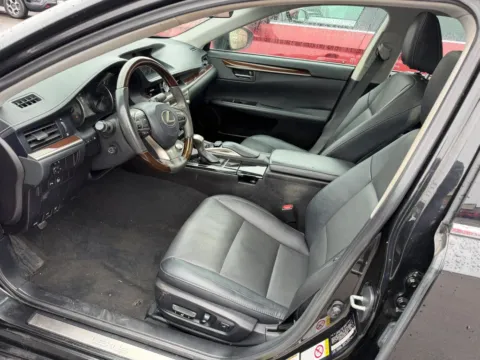 More photos of 2016 Lexus ES 350 Sedan 4D at Gesner Auto, MA