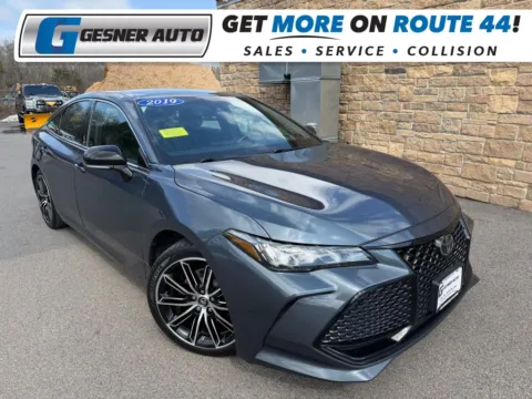 Blue 2019 Toyota Avalon XSE Sedan 4D for sale in Taunton, MA